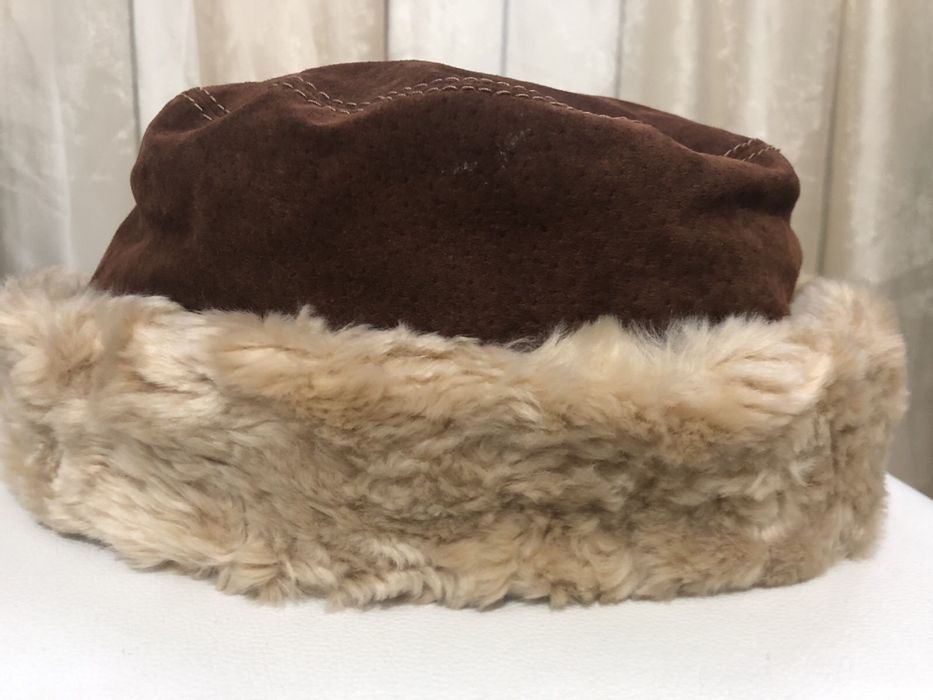Шапки от естествена кожа