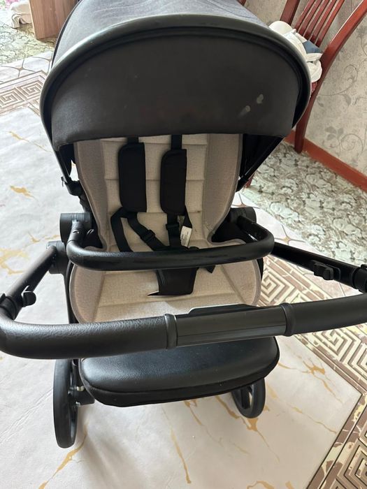 Продается коляска в новом состояний