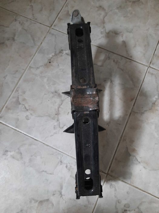 Крик за лек автомобил