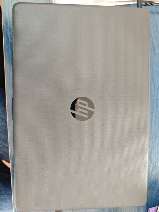 Лаптоп HP 15 инча