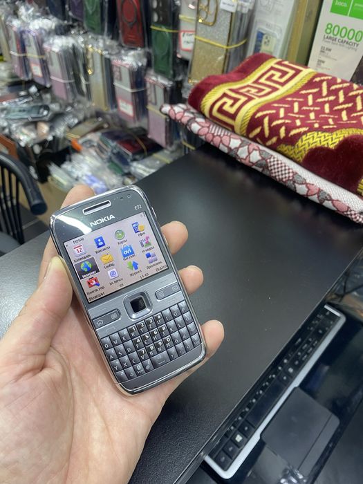 Нокиа Е72 в идеальном состояниғ