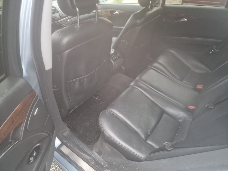 Mercedes e an de fabricatie 2004