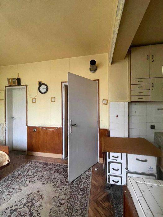 Продава се Тристаен апартамент в Търговище, Център - 78 кв.м за 1014 €/кв.м - Снимка #13