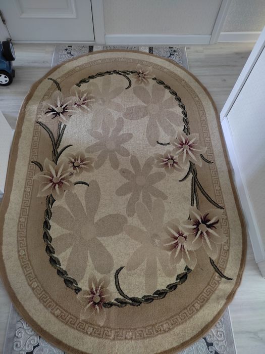 Продам овальные ковер