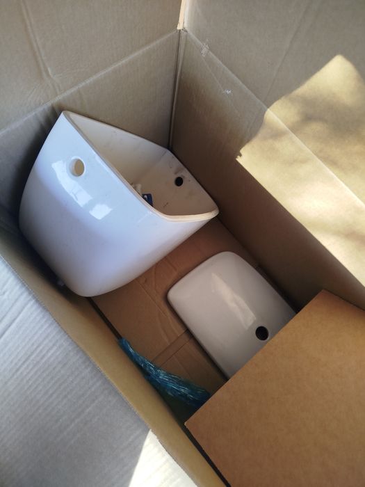 Унитаз синий продам