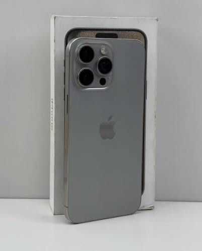 iphone 15pro max sotiladi yomkst 89% 1008 ta sikl zaryatka
