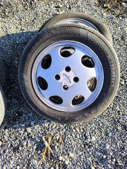 Летни гуми 185/65/R15.