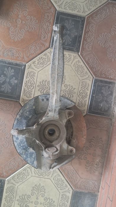 Хонда СРВ 1 ступица перед Европеец.