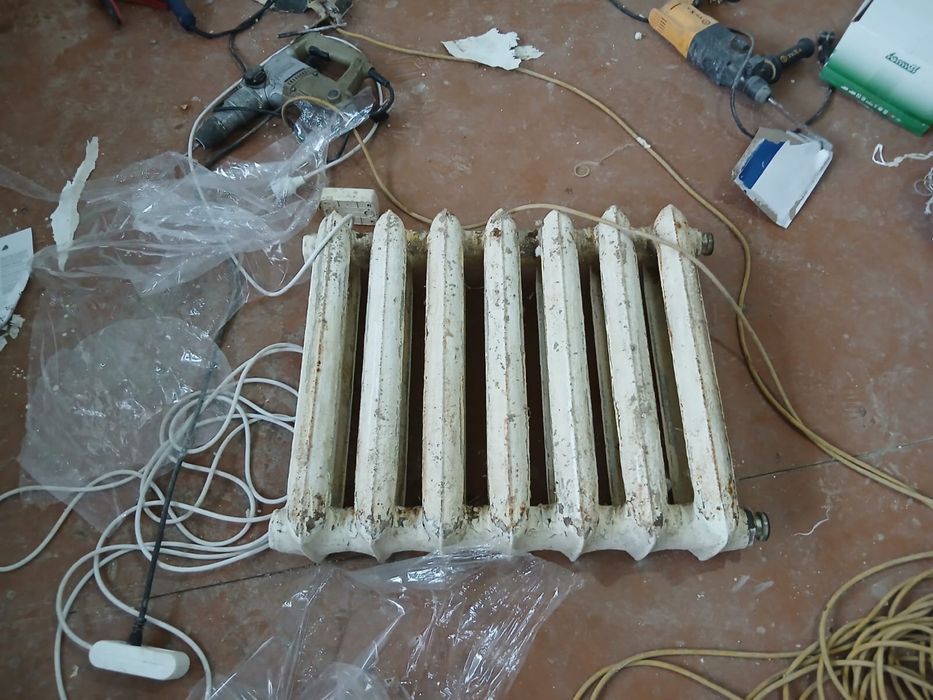 Чугунный радиатор отопления, б/у