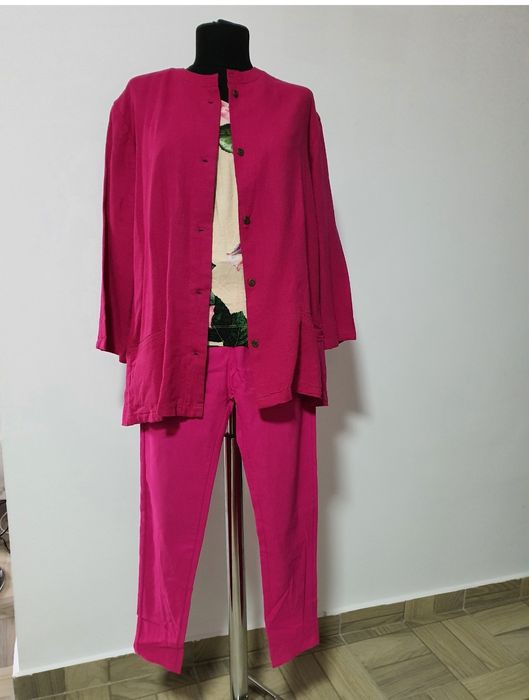 Pantaloni fucsia, model cu buzunare, talie elastica, din bumbac