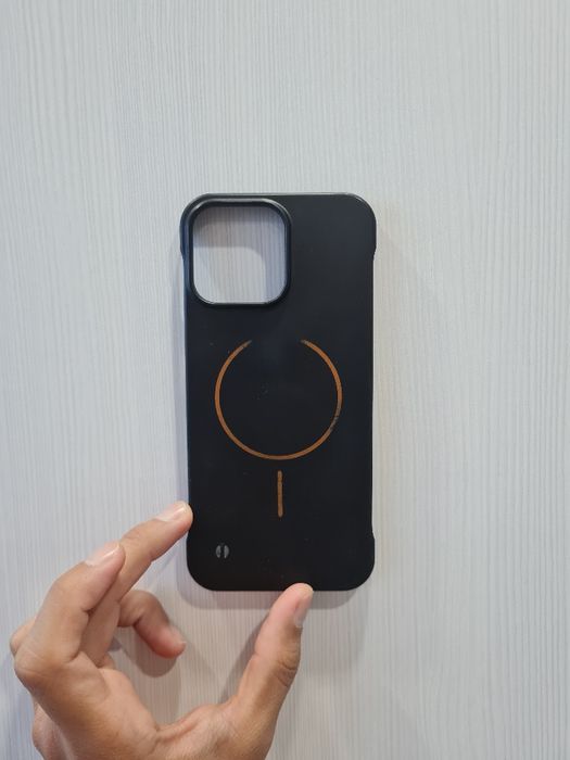 Продам три чехла за 1 500 тг (iPhone 16 PM)