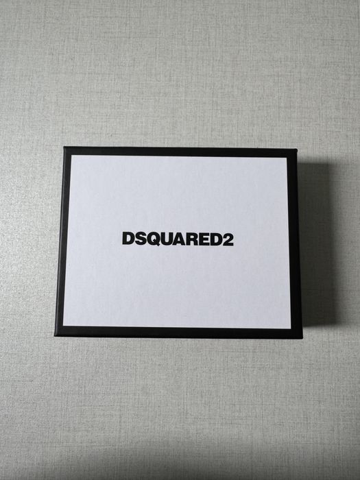 Dsquared2 портфейл