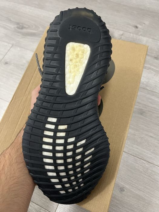 Vand yeezy Carbon Beluga 43 1/3
