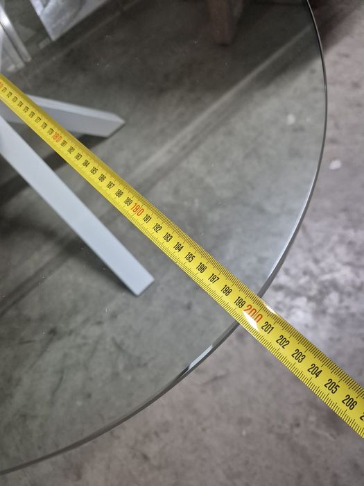 Стъклена маса Kave Home