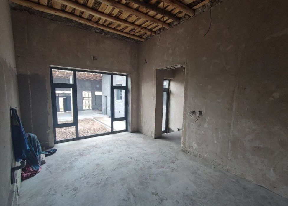 Участка сотилади 2,5 сотих 5 хона 70;фоиз битган