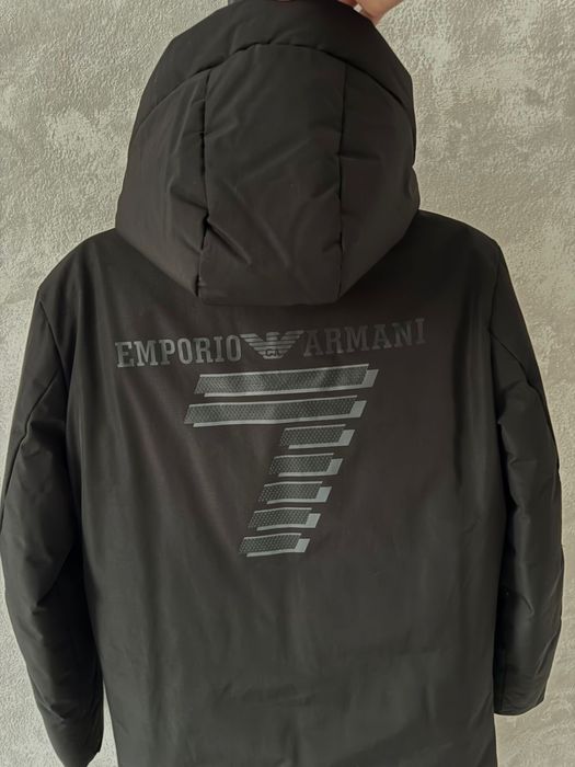 Продам пуховик новый