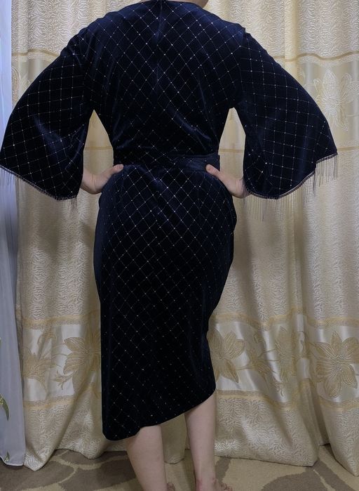 Продается женское платье!