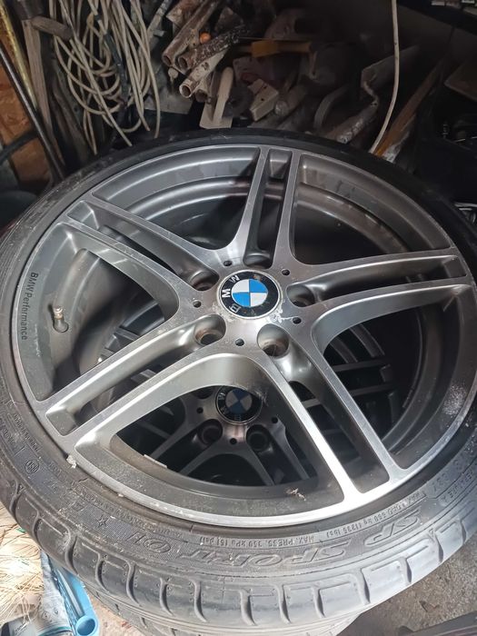 Set Jante bmw modelul 313, pe două lațimi caucicuri incluse