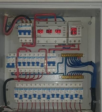 Elektr  montaj  kamera ustanofka damofon quyosh ponelari ornatish