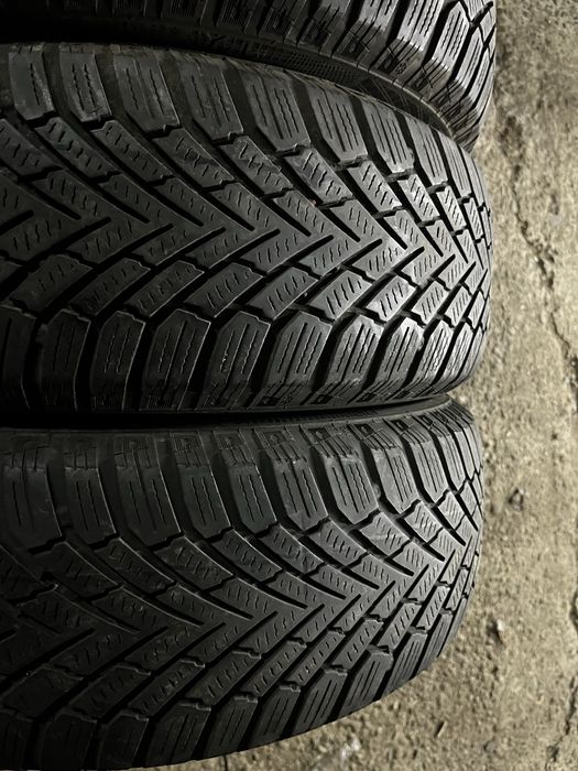 Anvelope de iarna 195/65 R15 Continental