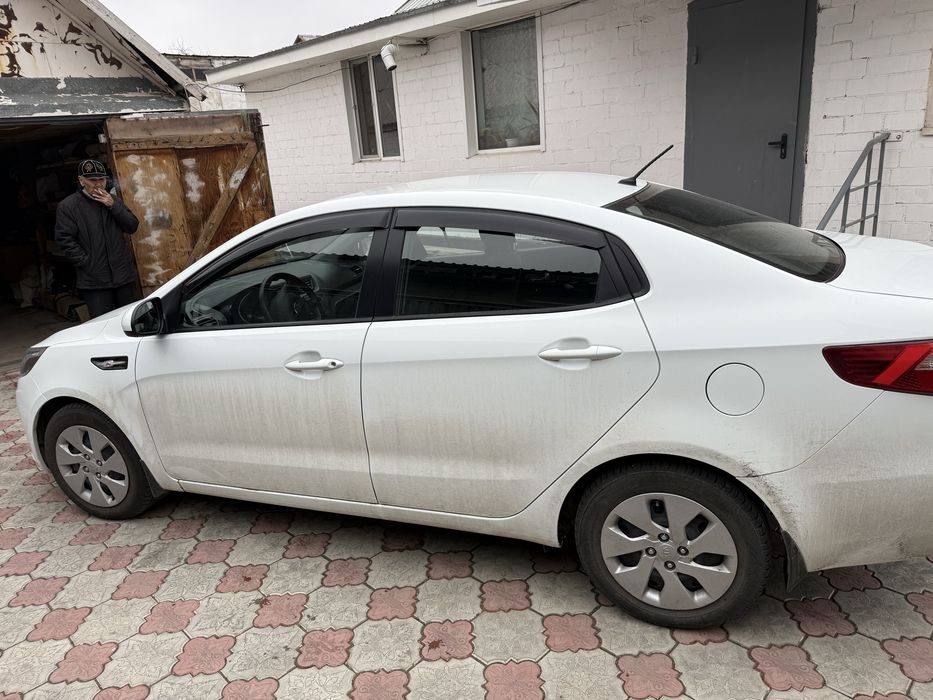 Kia Rio 2015 срочно