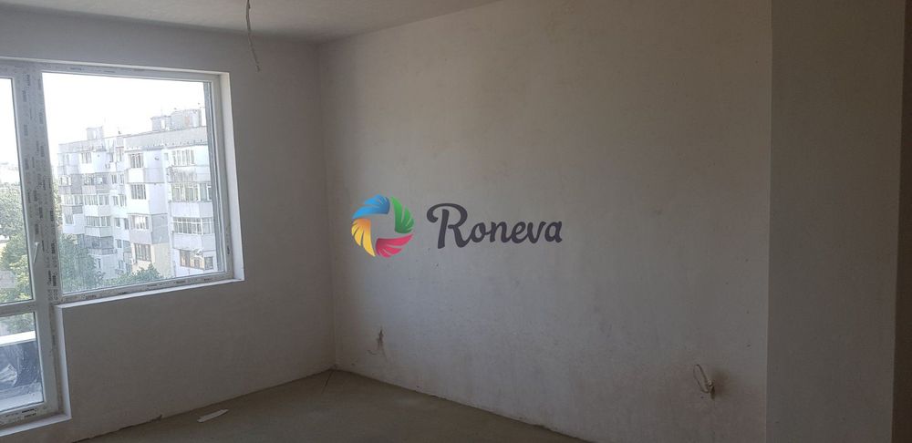 Продава се Двустаен апартамент в Варна, Възраждане 1 - 82 кв.м за 488 €/кв.м - Снимка #2