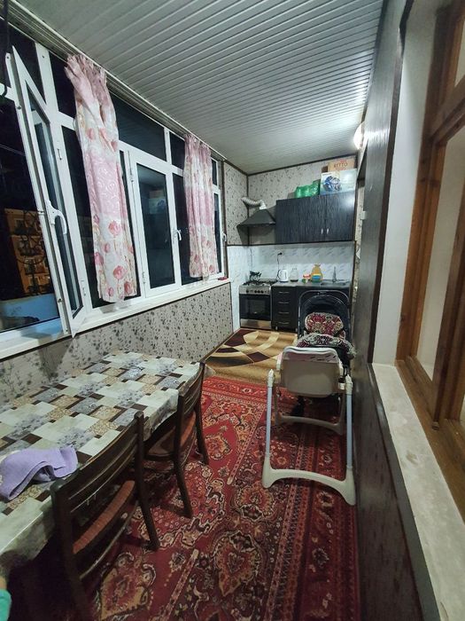 Продажа 3 хона 4 етаж 4 етажл 
Кора камиш 1/4
70 кв
Балкон 2*6