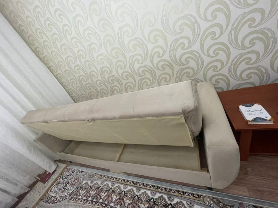 Продам диван в хорошем состоянии