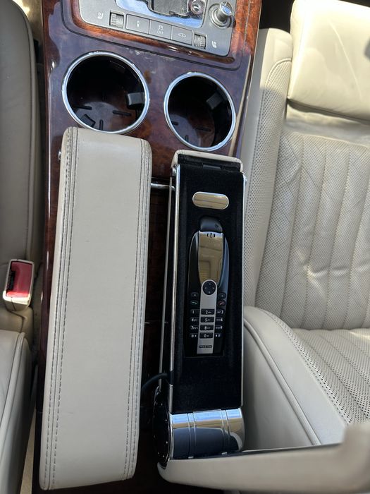 Volkswagen Phaeton facelift 4 locuri