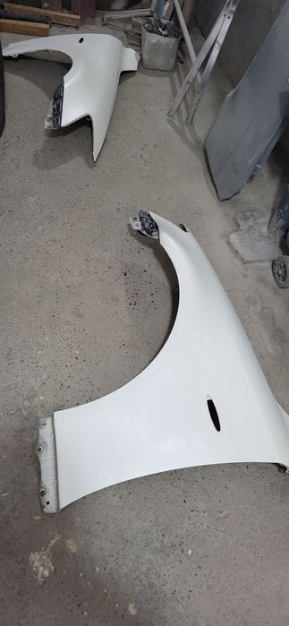 Lexus is 30 два крыла