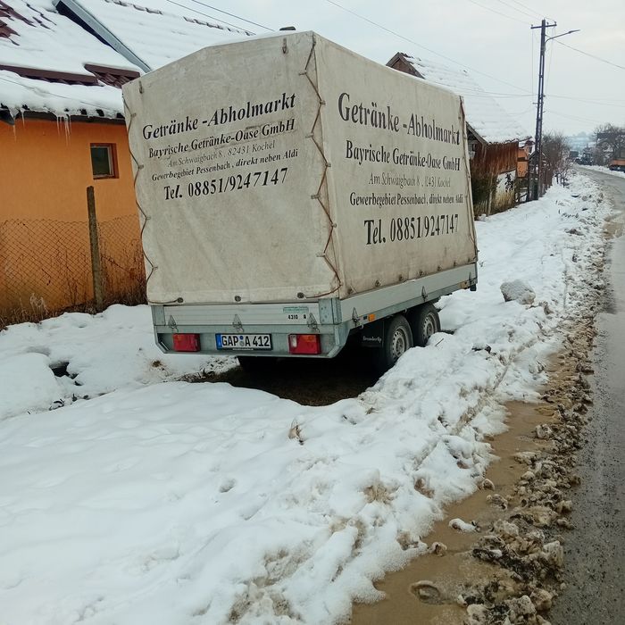 Remorca    cu prelata 2000kg