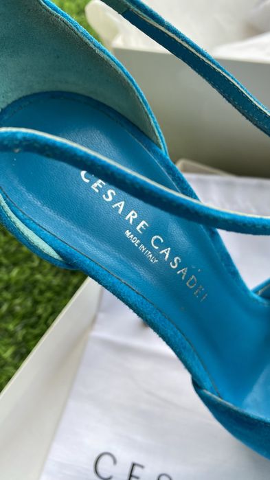 Босоножки замшевые Cesaro Casadei 36