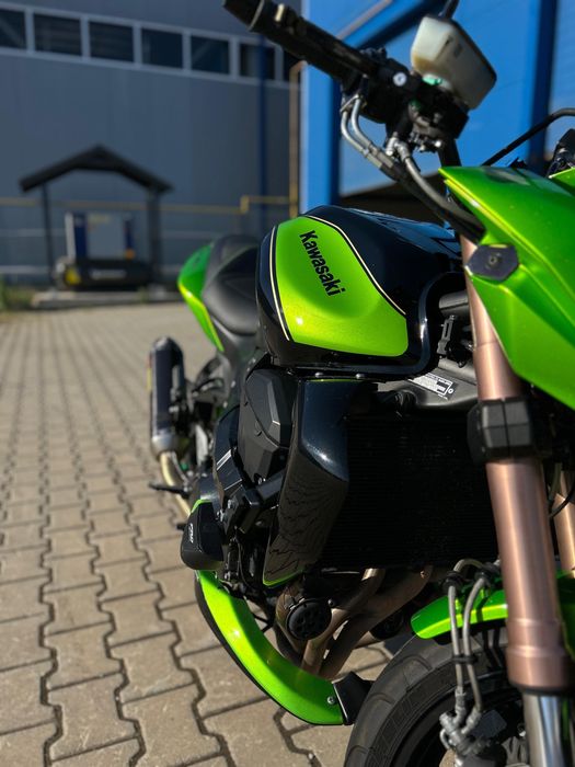 Kawasaki Z750R Abs