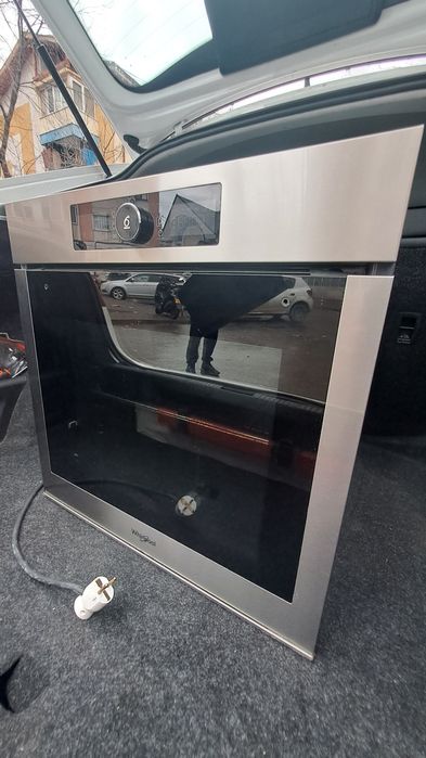 Cuptor electric wirhlpool