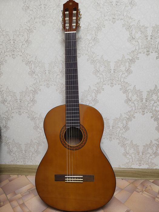 Классическая гитара Yamaha c40