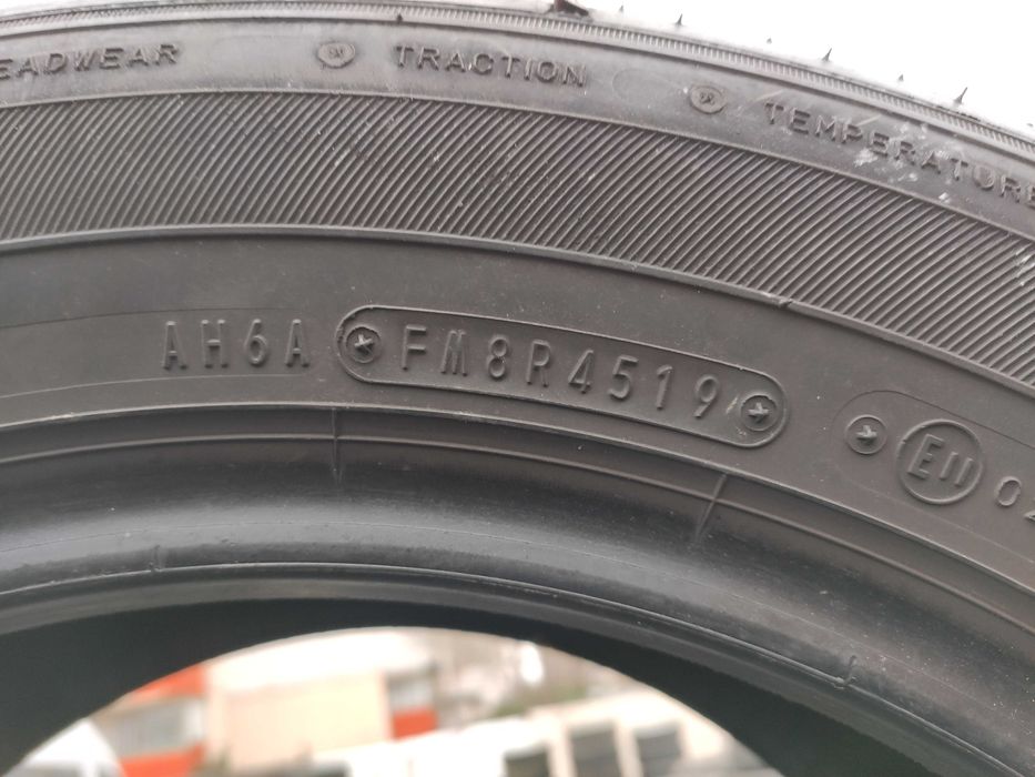 2бр Летни гуми 225 55 16 - Falken