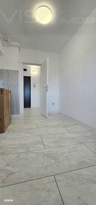 Apartament 2 camere, zona de jos