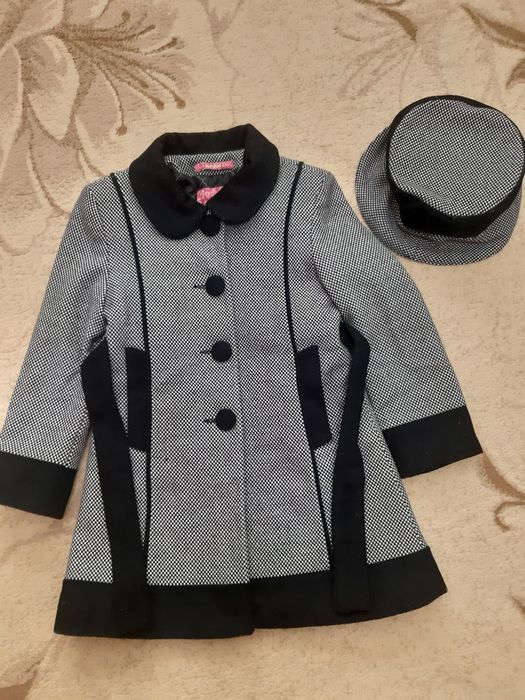 Продам комбинезоны,курточки на девочку