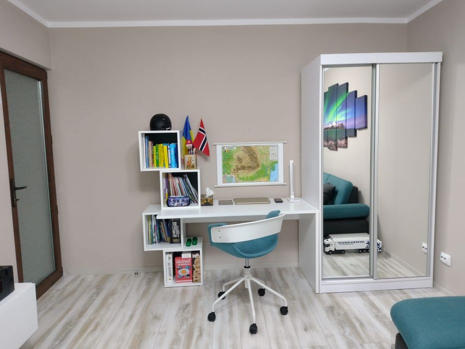 Birou și scaun birou