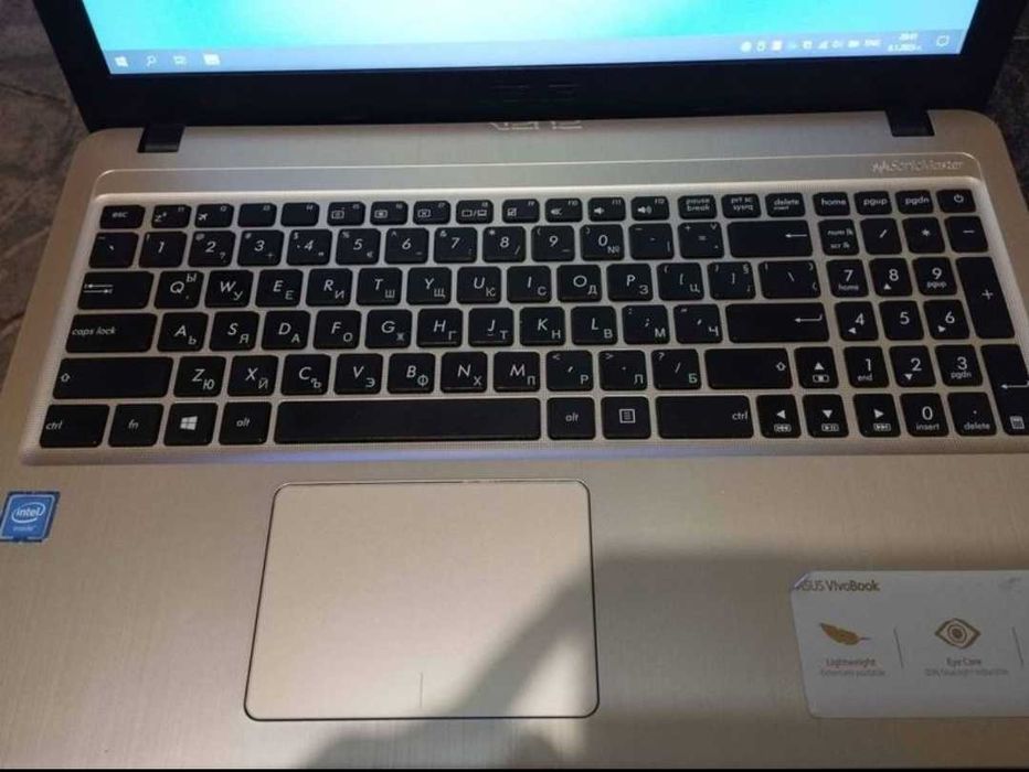 Лаптоп asus x540