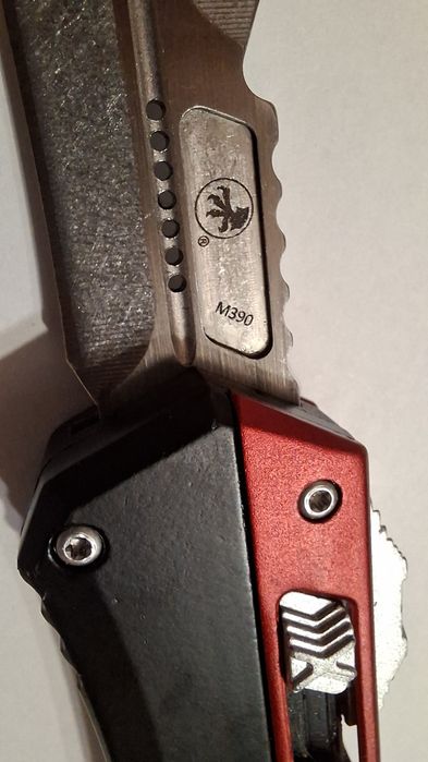 Cuțit / briceag automat  - camping / vânătoare / colecție