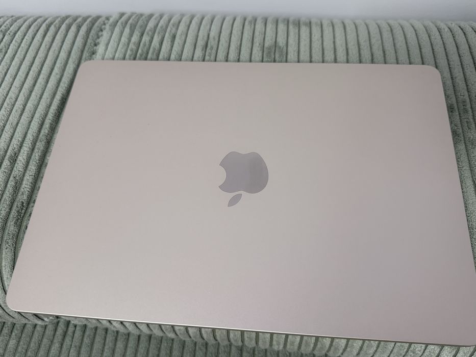 Vand laptop mac book