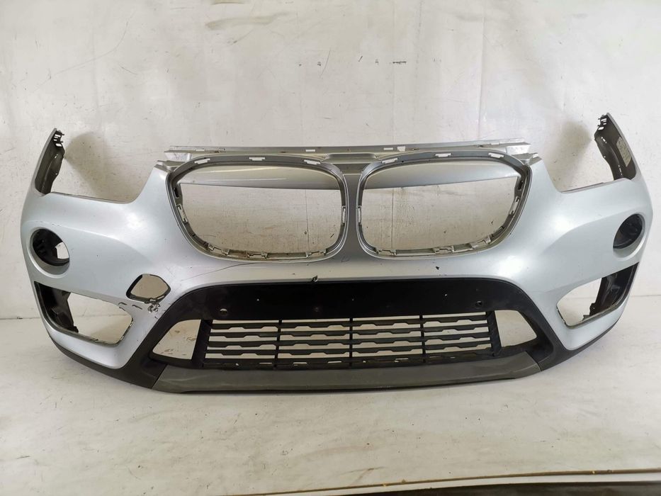 Предна броня с долна решетка BMW X1 F48 Оригинална Авариана BMW X1 F48