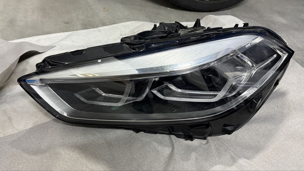 Far stanga BMW seria 1 F40 LED
