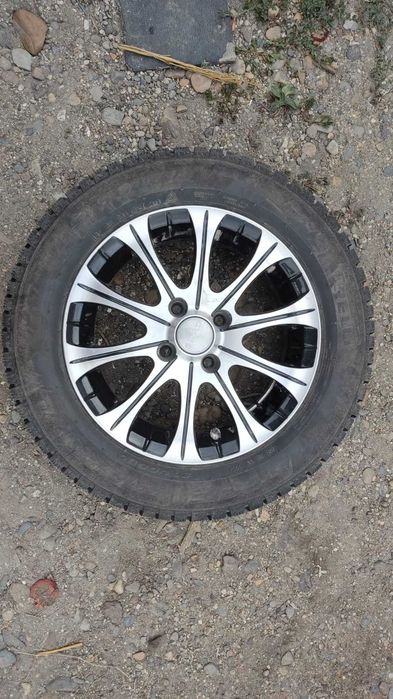 Зимние шины Pirelli с дисками R14