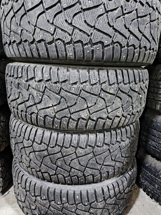 Зимние шины 265/65/17