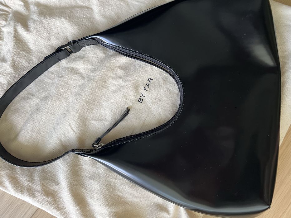 Amber By Far чанта в черна кожа (не е мини модела)