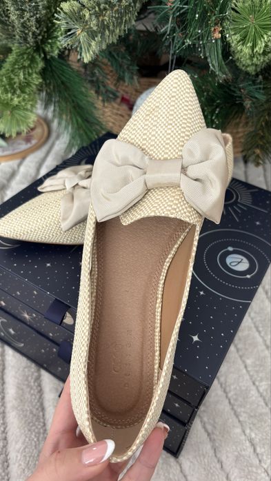 Дамски елегантни обувки – бежови, с панделка Размер EU 39