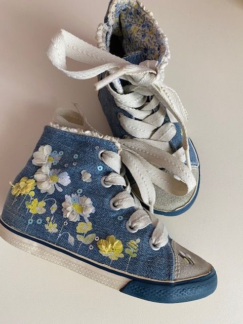 Tenisi NEXT, marimea 25,5 (8 UK)