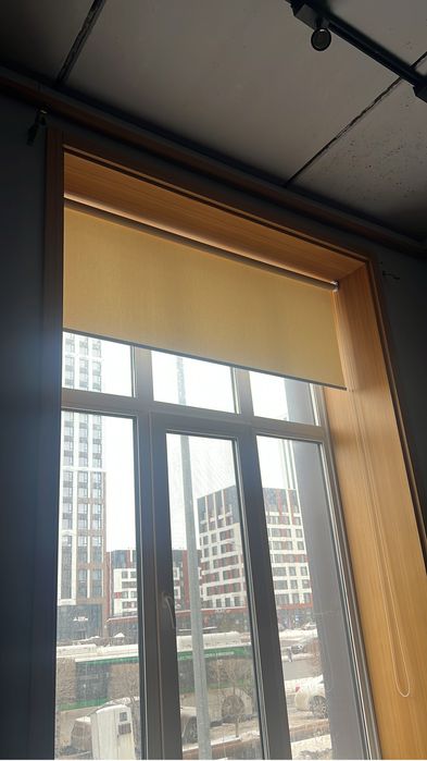 Ролл шторы продам